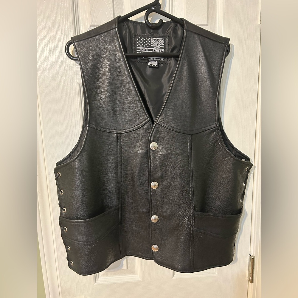 Buffalo Nickel Snap Closure Black Leather Biker Vest Mens L-USA Designed